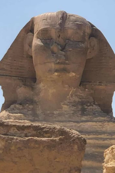 ضجة بسبب غفوة أبو الهول في مصر وتوقعات بحلول لعنة الفراعنة